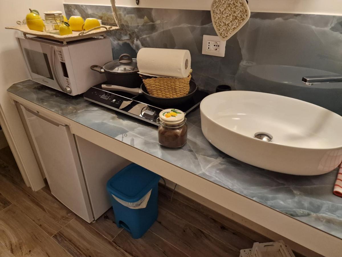 Case Di Paola Via Melo Appartamenti Bari Exteriör bild