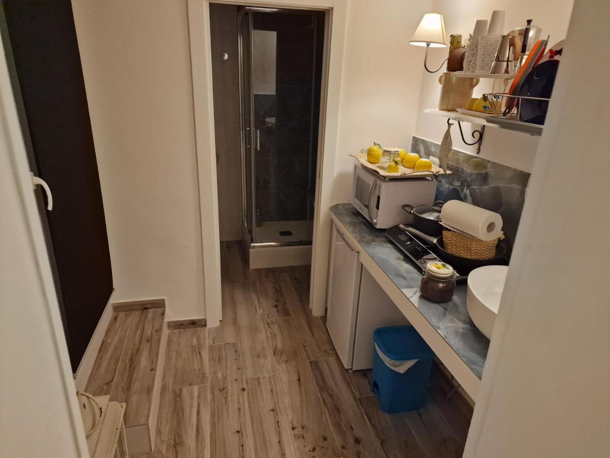 Case Di Paola Via Melo Appartamenti Bari Exteriör bild